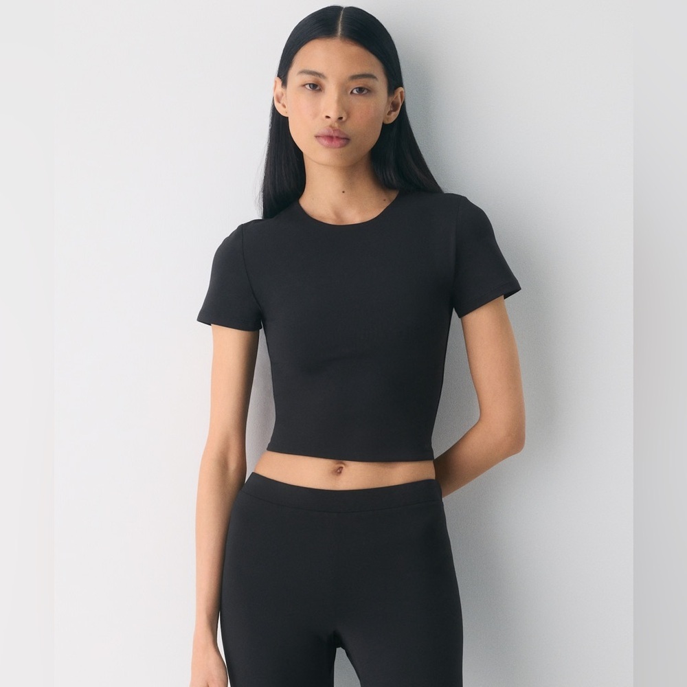010 BABATON Women’s Original Contour Marvel Crew Waist T-Shirt - Black, Small - Picture 9 of 9